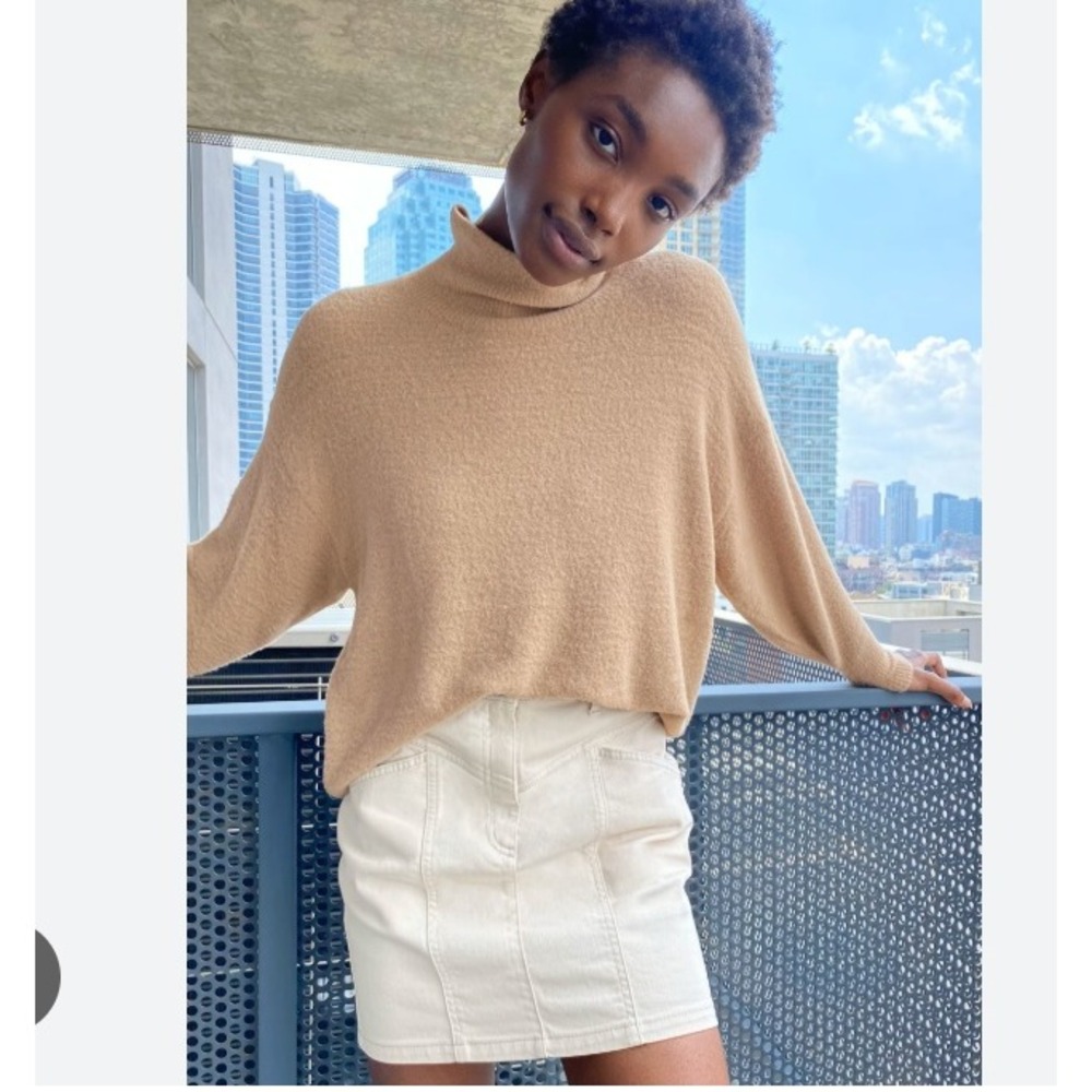 Aritzia Wilfred Free Hush Knit Turtleneck Sweater Camel Tan Pullover‎ Medium